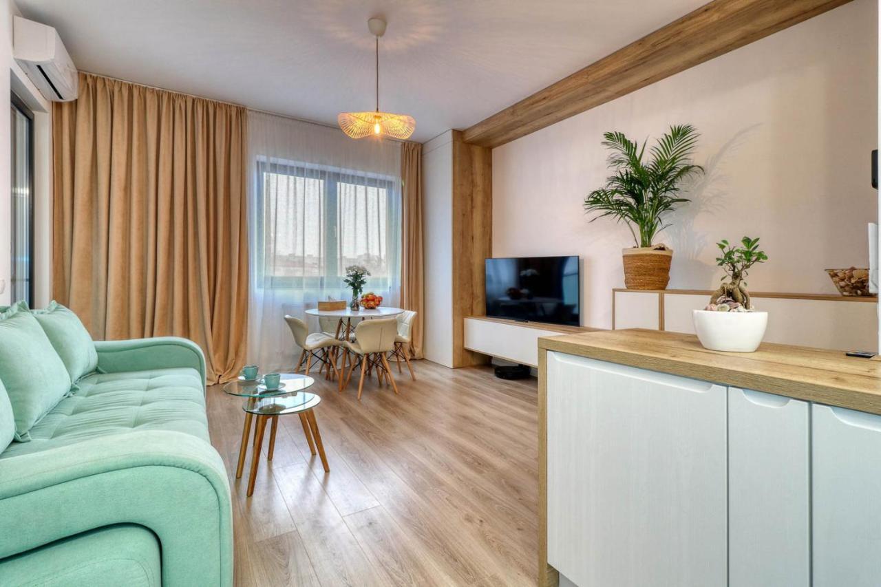 Inspiration Station - My Joyful, Cosy&Inviting Apt - Smart Thermostat - Private Parking - Ior Park - Long Term Price Cuts Bukares Bagian luar foto