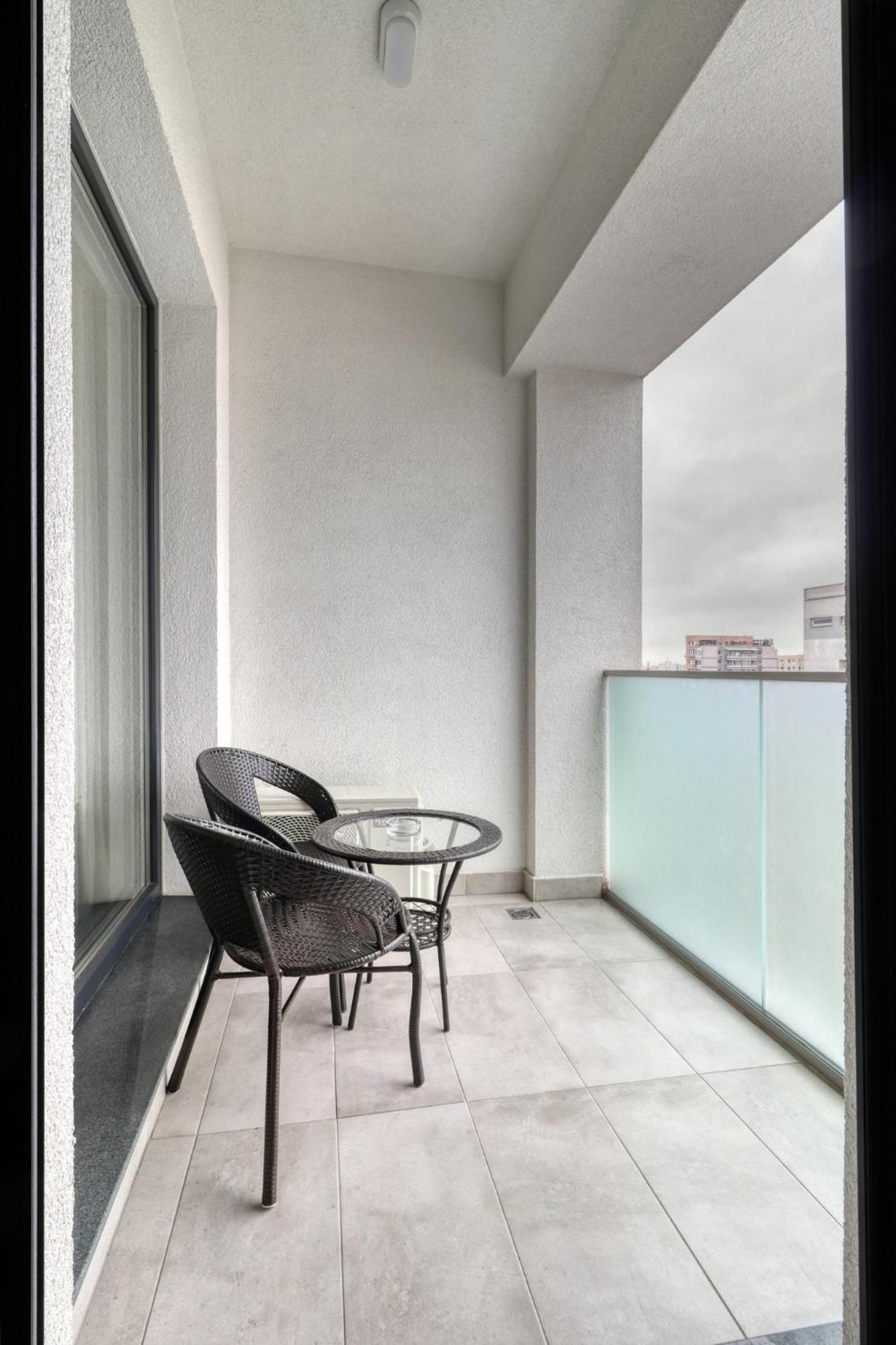 Inspiration Station - My Joyful, Cosy&Inviting Apt - Smart Thermostat - Private Parking - Ior Park - Long Term Price Cuts Bukares Bagian luar foto